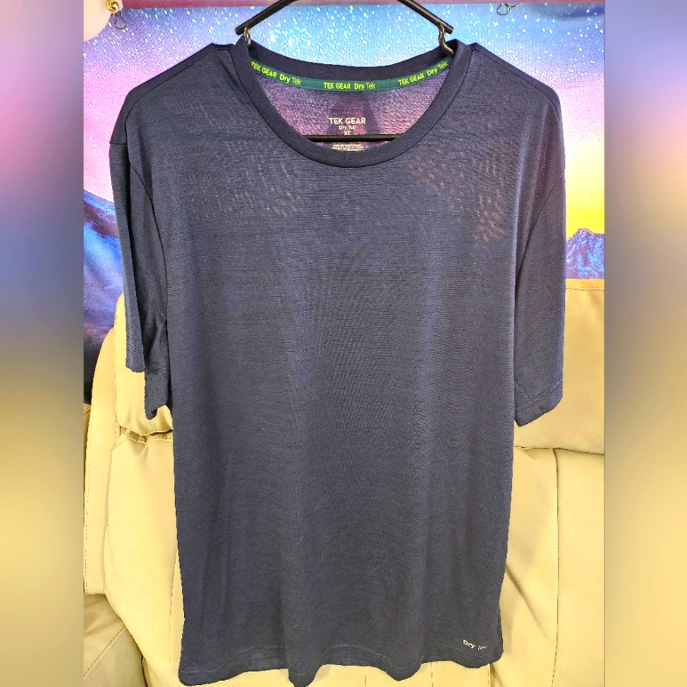 Mens Tek Gear Performance Blue Shirt XL Short Sleeve Wrinkle Free material